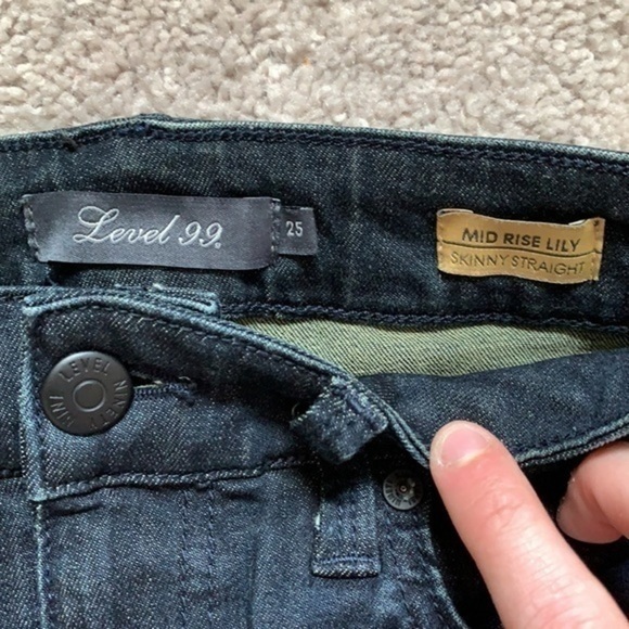 Level 99 Women's Lily Skinny Straight Jean - Picture 5 of 7
